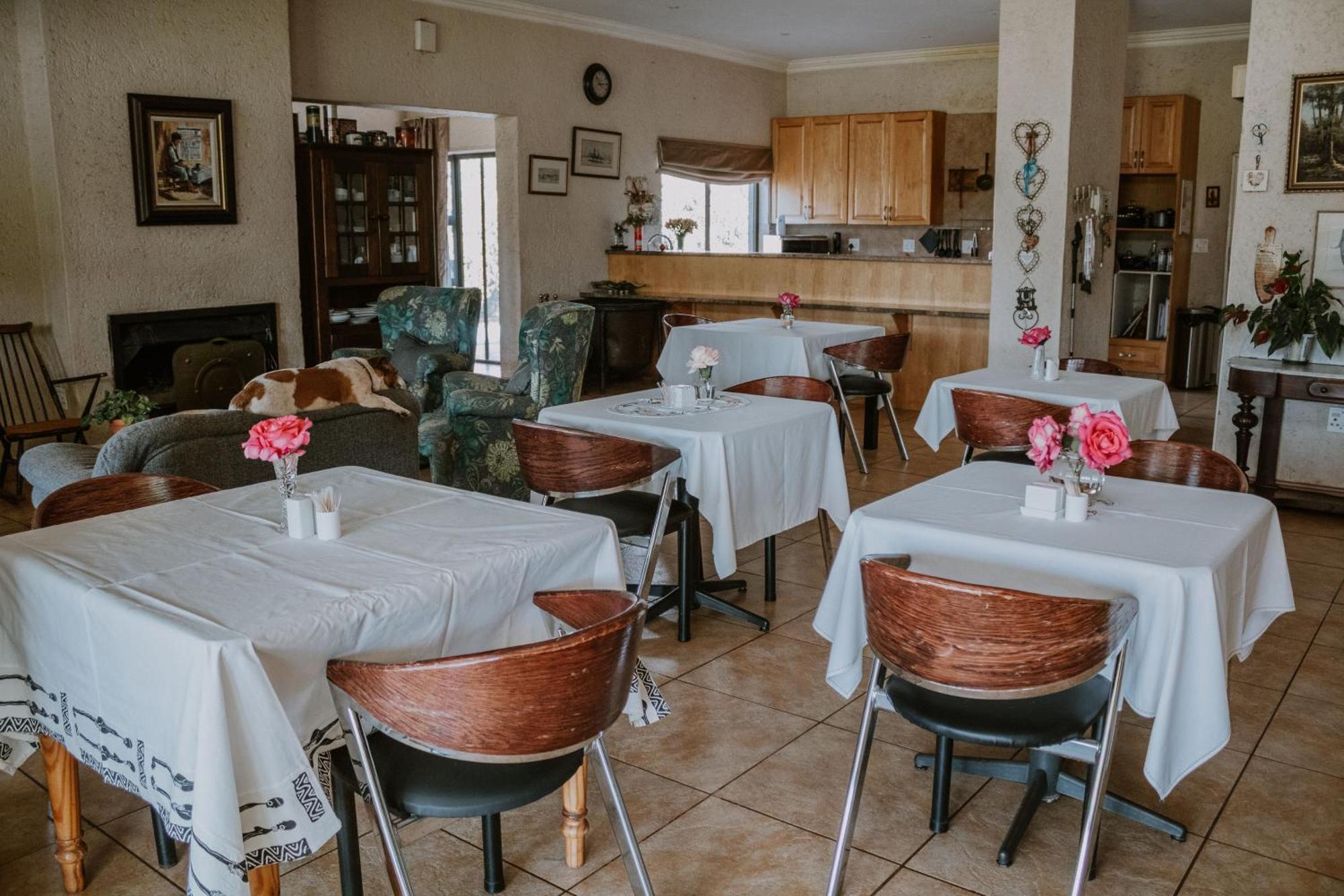 White Linen Guesthouse Tierpoort エクステリア 写真